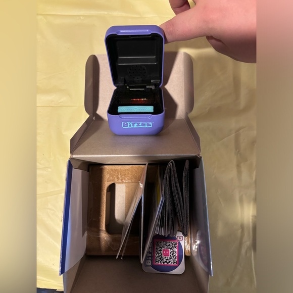 Bitzee! - Picture 2 of 2